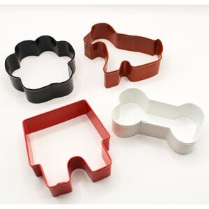 NWOB Wilton Metal Cookie Cutter Set-Pet Theme (4-Pack)